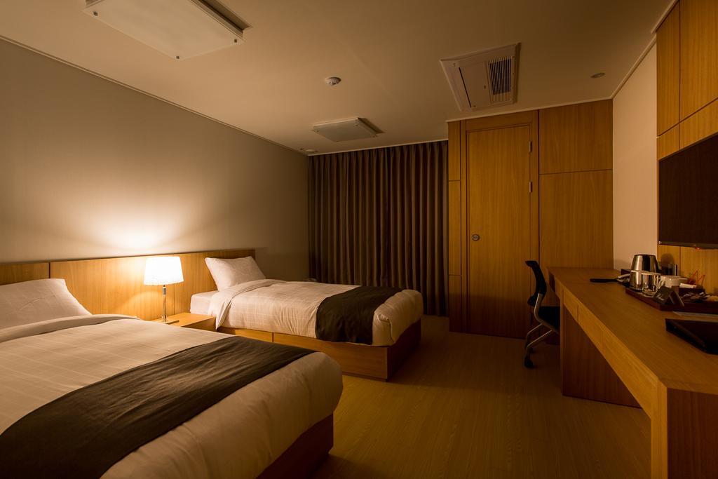 Hotel Logenir Gimcheon Room photo